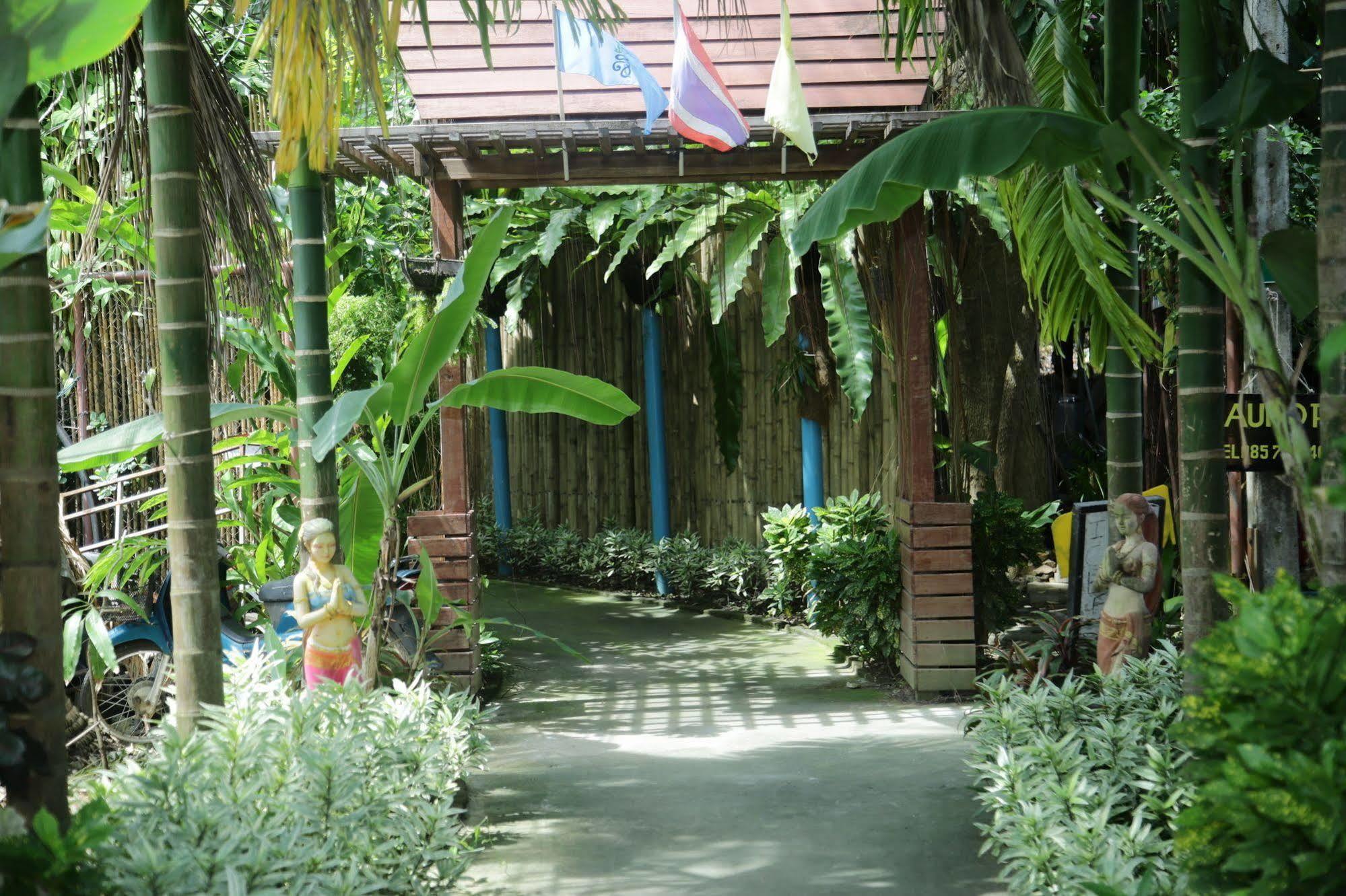 Oyo 585 Freedom Hostel @ Phi Phi Kültér fotó