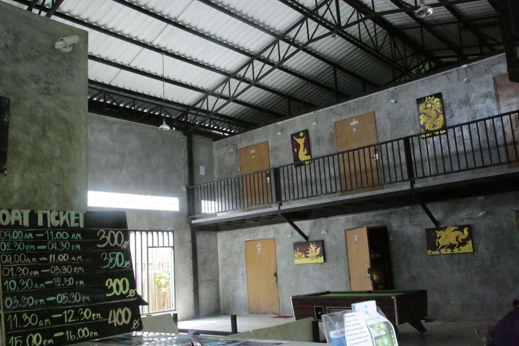 Oyo 585 Freedom Hostel @ Phi Phi Kültér fotó