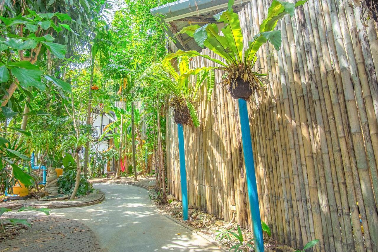 Oyo 585 Freedom Hostel @ Phi Phi Kültér fotó
